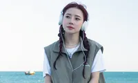 Chủ nhân &apos;Rồi ta sẽ ngắm pháo hoa cùng nhau&apos;: &apos;Làm nhạc bằng tất cả góp nhặt trong những chuyện tình đầy tổn thương&apos;