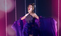 ‘Hot girl đời đầu’ đình đám Hà thành Huyền Baby ‘đốt cháy’ sân khấu khi tái xuất showbiz với ‘siêu hit’ quốc tế