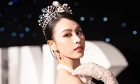 Dân tình khen nức nở vòng eo ‘con kiến’ của Á hậu Việt Nam Ngọc Hằng khi diện trang phục dạ hội đi chinh chiến quốc tế