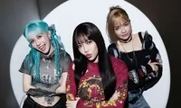 V-pop chào đón nhóm nhạc tân binh XYNTRA tưởng lạ mà quen, gồm toàn những &apos;sao nữ&apos; đình đám