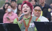 Duy Khánh trải lòng cận Tết: &apos;Gia đình không còn ăn Tết chung với nhau nữa&apos;