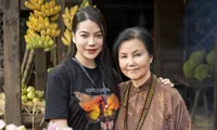 Các thế hệ &apos;mỹ nhân màn ảnh Việt&apos; cùng hội ngộ khiến các &apos;mọt phim&apos; quá bất ngờ và không khỏi tò mò