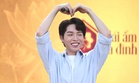 Ca sĩ Đức Phúc quyên góp nửa tỷ đồng cho các chương trình thiện nguyện, được các fan ủng hộ hết mình