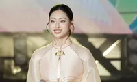&apos;Nàng Hậu&apos; gen Z đa tài Lương Thùy Linh tỏa sáng khi đảm nhận vai trò MC cho sự kiện quốc tế