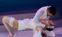 Vũ công của Lưu Đức Hoa là ai mà các nghệ sĩ khác trả thêm tiền cũng không mời được