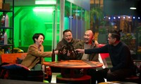 Phòng vé khắp thế giới đóng cửa, rạp chiếu Việt Nam vẫn xác lập kỷ lục mới