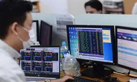 Cho khách đặt lệnh khi không đủ tiền, công ty chứng khoán bị phạt trăm triệu