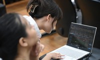 Chứng khoán giảm mạnh nhất từ đầu năm: Đã nên thu gọn danh mục?