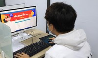 Cho tân sinh viên nhập học trực tuyến vì dịch COVID-19