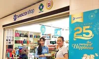 &apos;Vua hàng hiệu&apos; Johnathan Hạnh Nguyễn lãi đậm nhờ sân bay Tân Sơn Nhất 