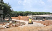 Gia hạn các mỏ đất đắp nền để thi công cao tốc Phan Thiết - Dầu Giây