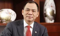 Cổ phiếu VinFast bật tăng, ông Phạm Nhật Vượng trong top 50 người giàu nhất thế giới
