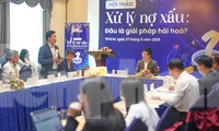 Quan hệ tín dụng: Người đi vay luôn ở 'cửa' dưới?