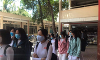 TP.HCM: Chỉ còn 3 ngày để hoàn thành kiểm tra học kỳ II, teen và thầy cô xoay xở ra sao?