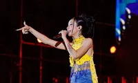 Lần tái xuất hiếm hoi của &quot;Nữ hoàng Rap Việt&quot; Suboi khiến hơn 40.000 sinh viên TP.HCM phấn khích