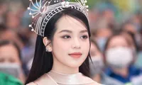 Đăng quang chưa lâu, Hoa hậu Thanh Thủy đã ghi điểm với hành động này