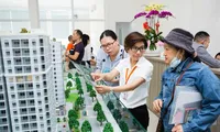 Doanh nghiệp bất động sản tính chuyện đường dài sau &apos;cú bồi&apos; COVID-19