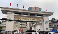 Lãnh đạo Bệnh viện Bạch Mai: &apos;Trong bệnh viện có 2 ổ COVID-19&apos;