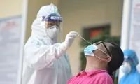 Hà Nội thêm 14 trường hợp dương tính SARS-CoV-2, trong đó 5 ca ở chung cư Đền Lừ