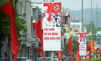 Điện Biên Phủ rực rỡ cờ hoa trước ngày diễu binh, diễu hành