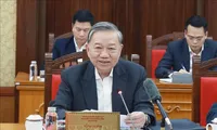 Đặt khoa học, công nghệ, đổi mới sáng tạo vào vị trí trung tâm của quá trình phát triển đất nước 