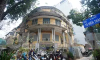 Toà biệt thự 'ngự trên đất vàng' Hà Nội sắp được cải tạo, sửa chữa sau nhiều năm bỏ hoang