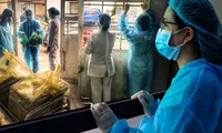 14 ngày trong &apos;ổ dịch&apos; COVID-19 Bạch Mai: Trên cả tình người