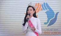 Hoa hậu, người đẹp giao lưu với các tân thủ khoa