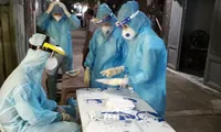 Ngành y tế chạy đua lấy mẫu xét nghiệm COVID-19