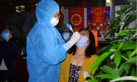 Lấy mẫu xét nghiệm COVID-19 tại TPHCM (ảnh: HCDC)