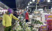 Tiểu thương kinh doanh tại chợ Bình Điền