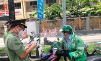 Vẫn khan hiếm shipper ở khu vực "vùng đỏ"