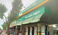 Hơn 50 cây xăng ở TPHCM hết xăng, điều 80 xe bồn bơm gấp trong đêm