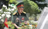 Hàng vạn du khách dâng hương Ngã ba Đồng Lộc những ngày tháng 4 lịch sử