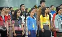 Thanh niên dân tộc thiểu số xuất sắc báo công, viếng lăng Bác