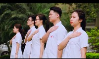 Y bác sĩ thể hiện vũ điệu đánh bay Corona