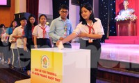 Đại biểu Đại hội Cháu ngoan Bác Hồ toàn quốc san sẻ yêu thương vì miền Trung