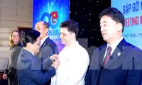 T.Ư Đoàn tặng kỷ niệm chương &apos;Vì thế hệ trẻ&apos; cho 15 cá nhân nước ngoài
