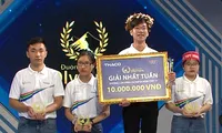 Mạnh Dũng giành vòng nguyệt quế cuộc thi. Ảnh: FBCT