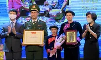 Vinh danh gia đình trẻ Việt Nam tiêu biểu lan tỏa &apos;điều phi thường của yêu thương&apos;