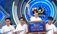 Nam sinh trường chuyên về đích hoàn hảo, ngược dòng giành vòng nguyệt quế Olympia 