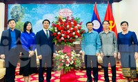 Bí thư T.Ư Đoàn chúc Tết cổ truyền Bun Pi May Lào 2022
