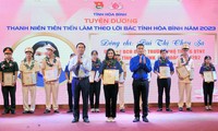 Hòa Bình tuyên dương thanh niên tiên tiến làm theo lời Bác