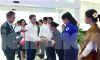 Điểm đặc biệt ở một doanh nghiệp hơn 27.000 lao động người Lào đang làm việc