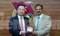 Bí thư T.Ư Đoàn tiếp Báo cáo viên đặc biệt của Liên Hợp Quốc về quyền phát triển