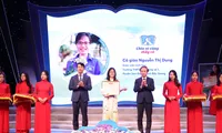 Tuyên dương 58 thầy giáo, cô giáo tiêu biểu &apos;Chia sẻ cùng thầy cô&apos; 2023