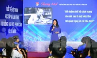 Giao lưu tiếp lửa truyền thống &apos;Tuổi trẻ nhớ lời Di chúc theo chân Bác&apos;