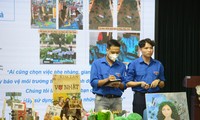Nhóm học sinh tái chế rác thải làm &apos;Bảo tàng mini&apos; 