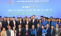 Thanh niên Việt - Trung hiến kế thu hút trí thức trẻ