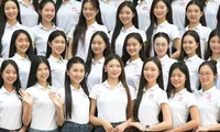 Cận cảnh nhan sắc và bản lĩnh của 41 thí sinh ‘Hoa hậu Việt Nam’ 2024 trong chuyến thăm Báo Tiền Phong